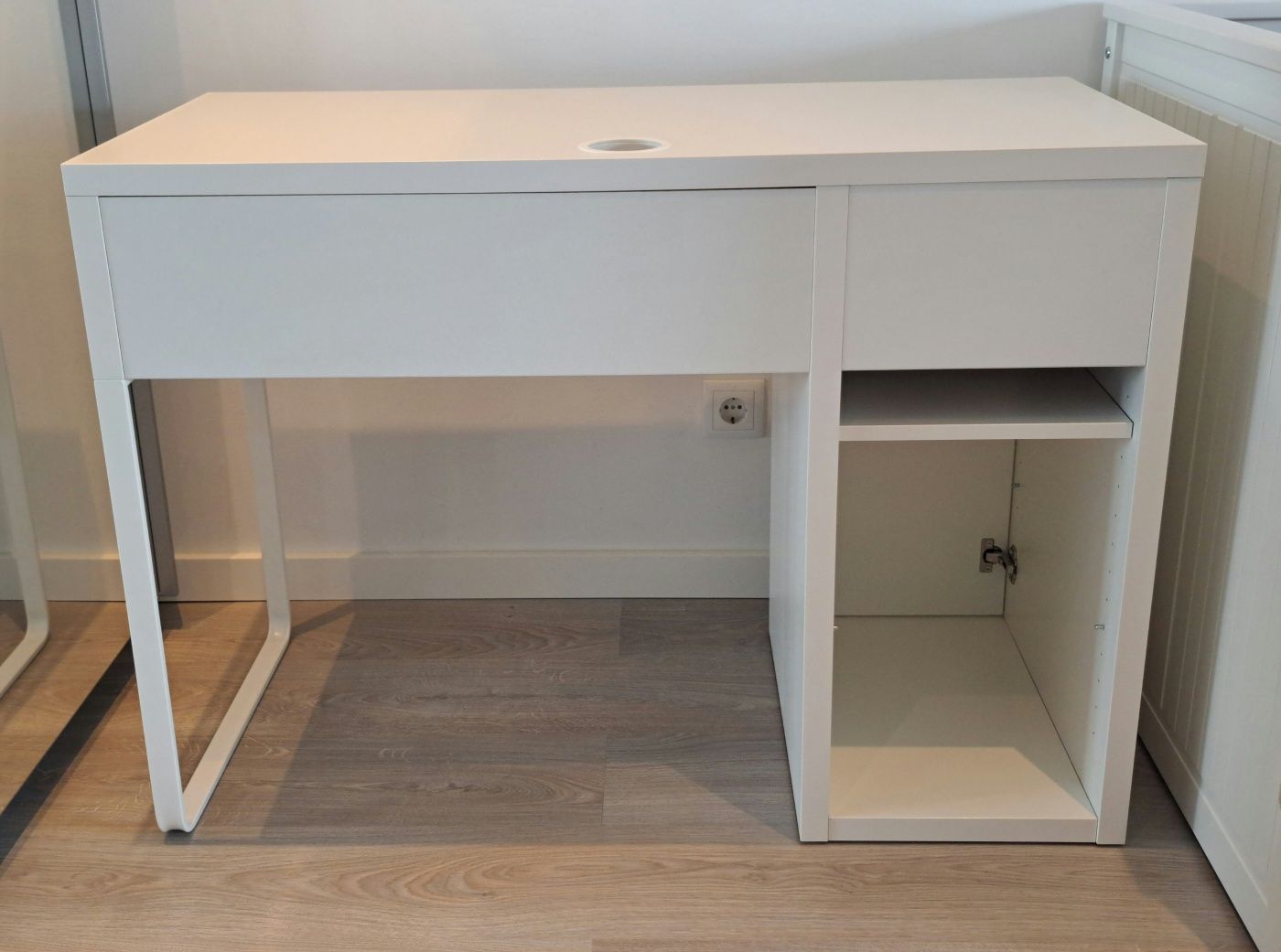 Secretária IKEA MICKE branca - excelente estado!