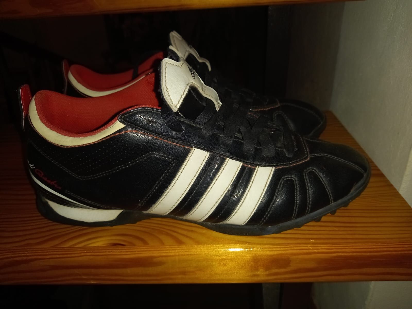 Buty Adidas, Adi questra