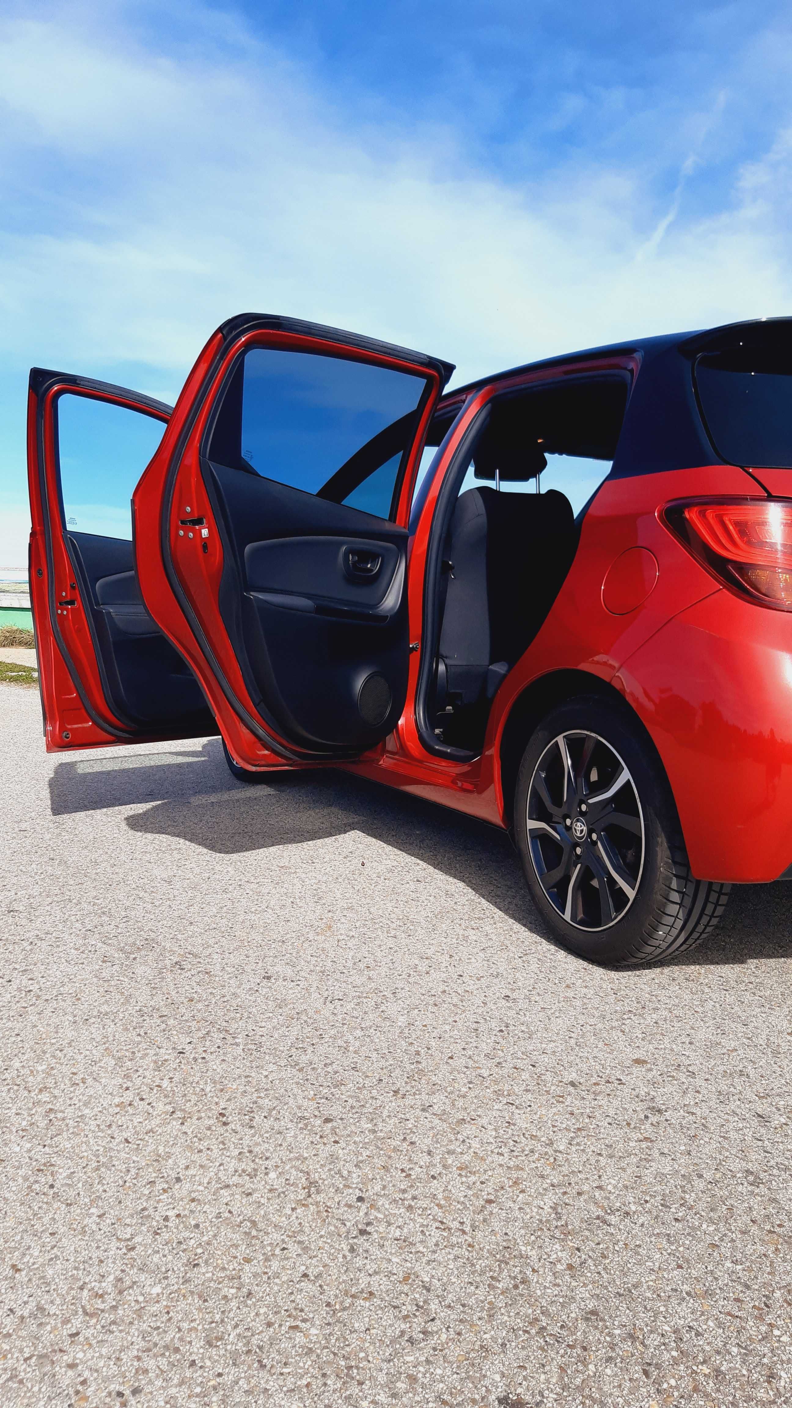 Toyota Yaris Hybrido 1.5 HSD SQUARE