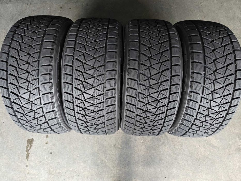 2шт R20 275 40 Bridgestone Blizzak DM-V2 зимові шини преміум як нові