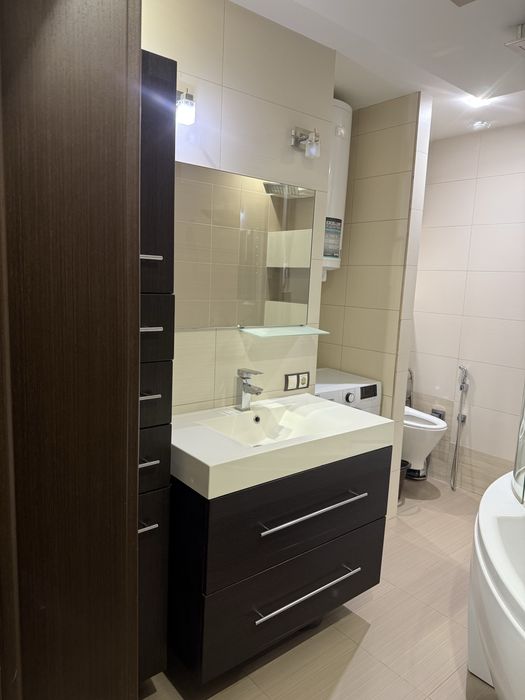 Продам 4-х комнатную квартиру с мебелью и техникой