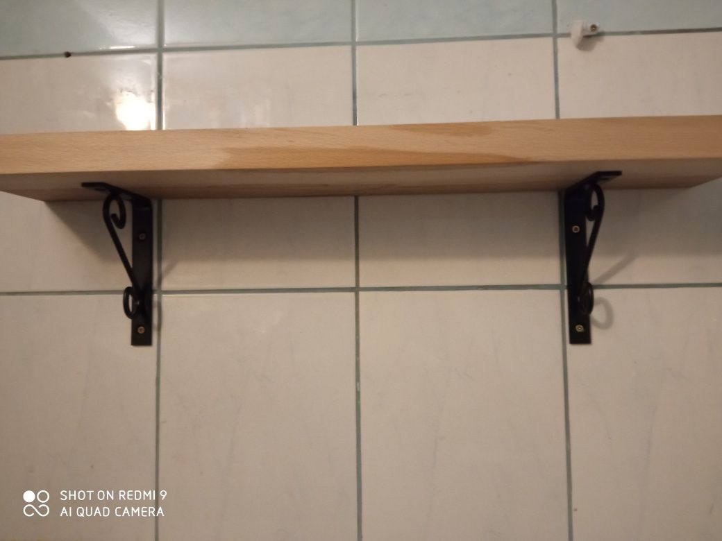 Półka z litego drewna bukowego