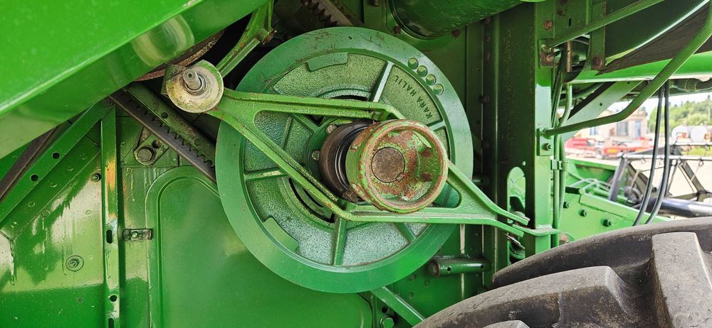 Комбайн зернозбиральний JOHN DEERE 1065 . 3.6m.