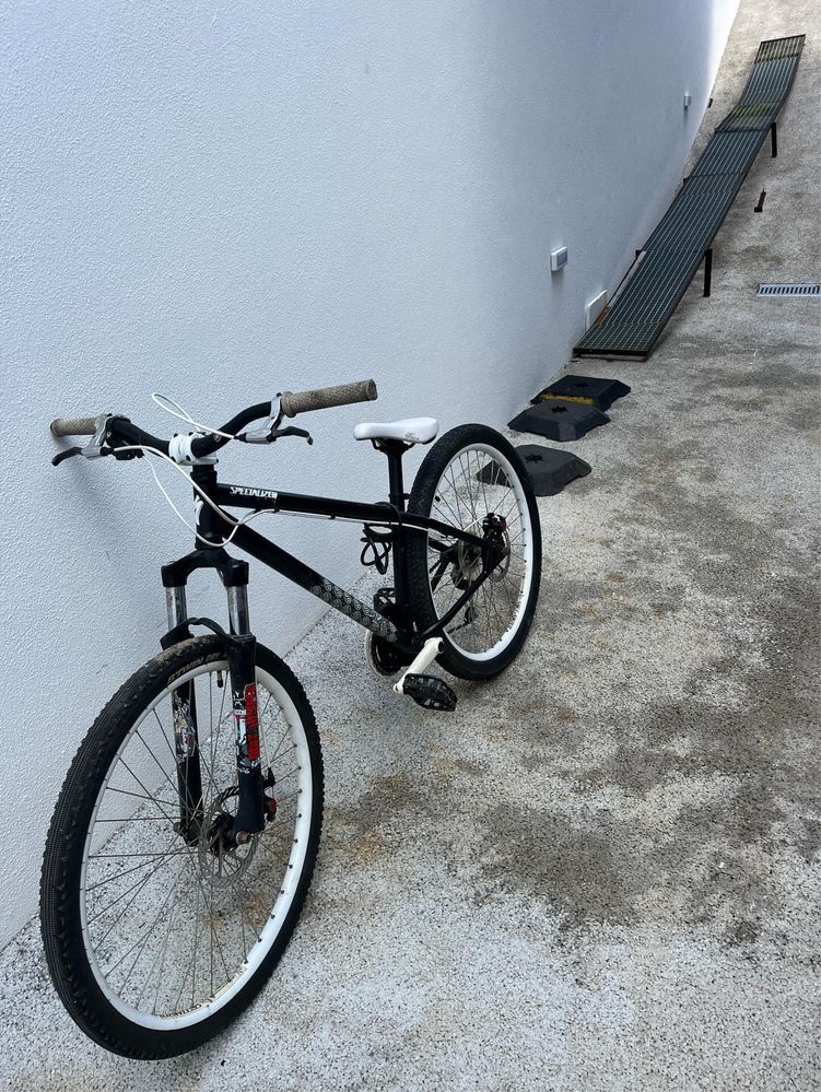 Vendo bicicleta dirt jump