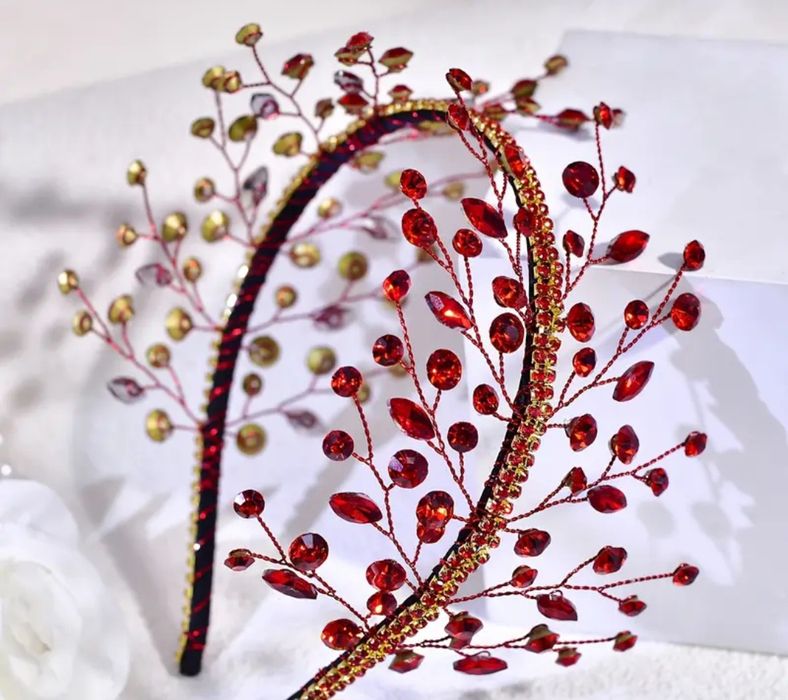 Сценічний Обруч діадема з блискучих червоних камінців