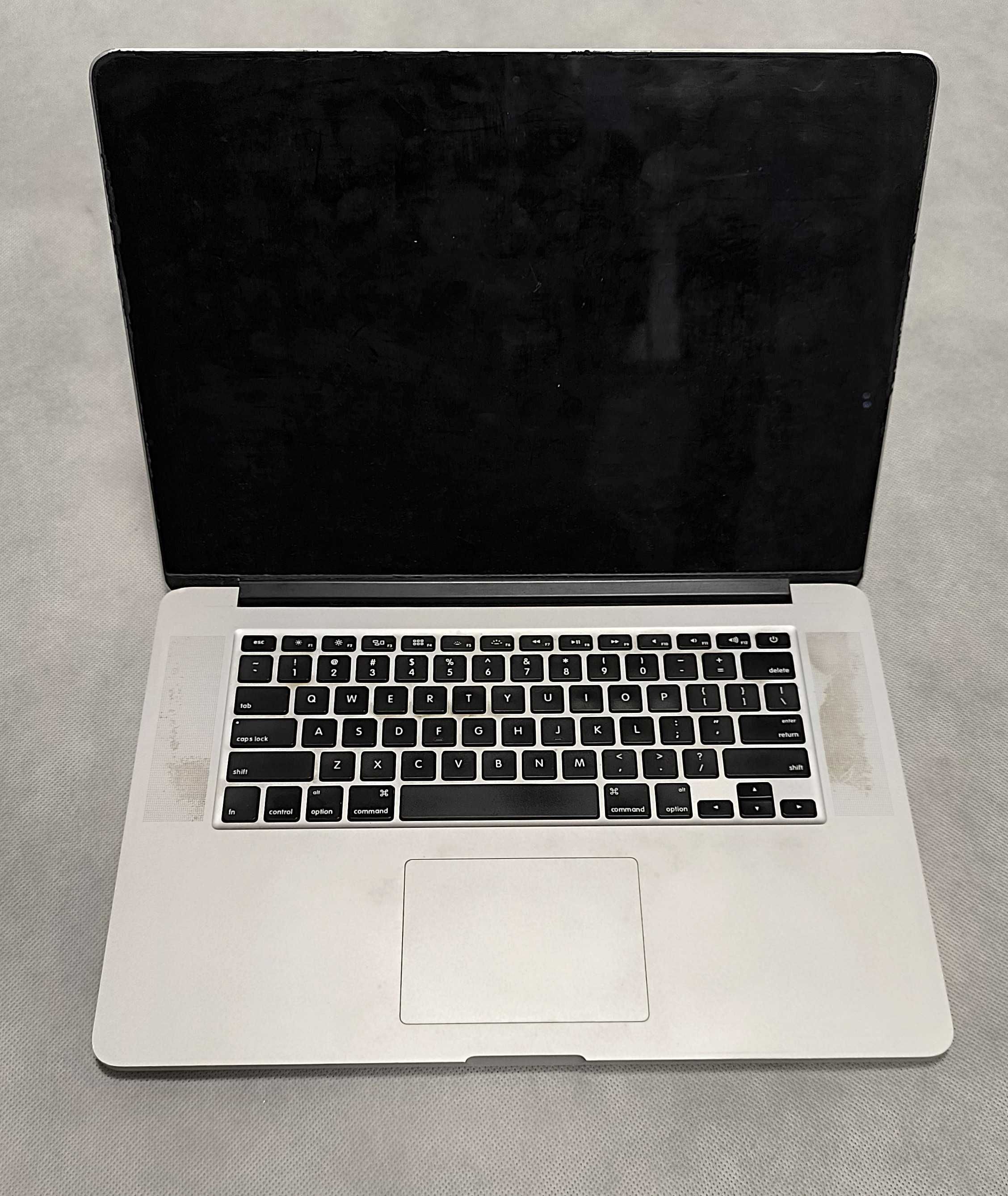 MacBook Pro (Retina, 15-inch, Late 2013)  - sprawny