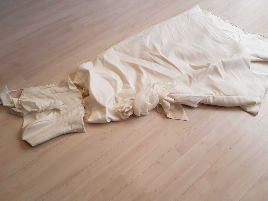 strój królewna suknia ślubna do ślubu S M 918