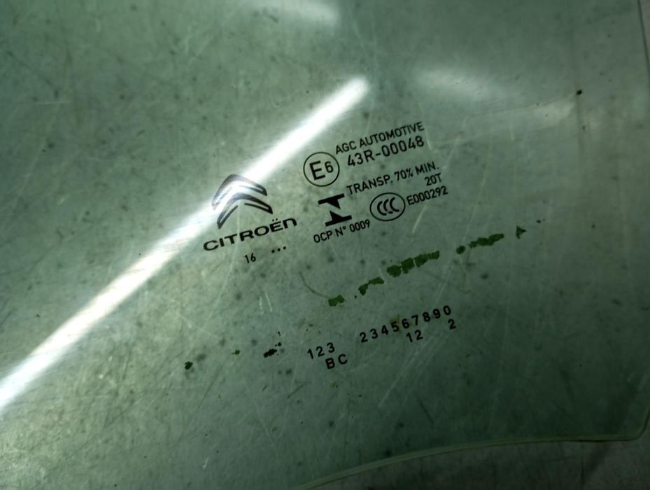 Vidro porta frente esquerda CITROËN C3 III (SX)