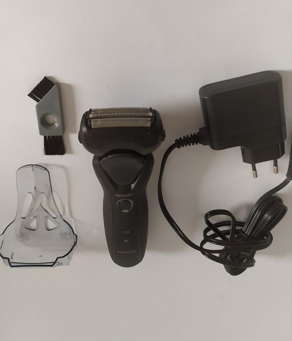 Golarka Elektrycxna Panasonic ES-RT37-K503, Czarna