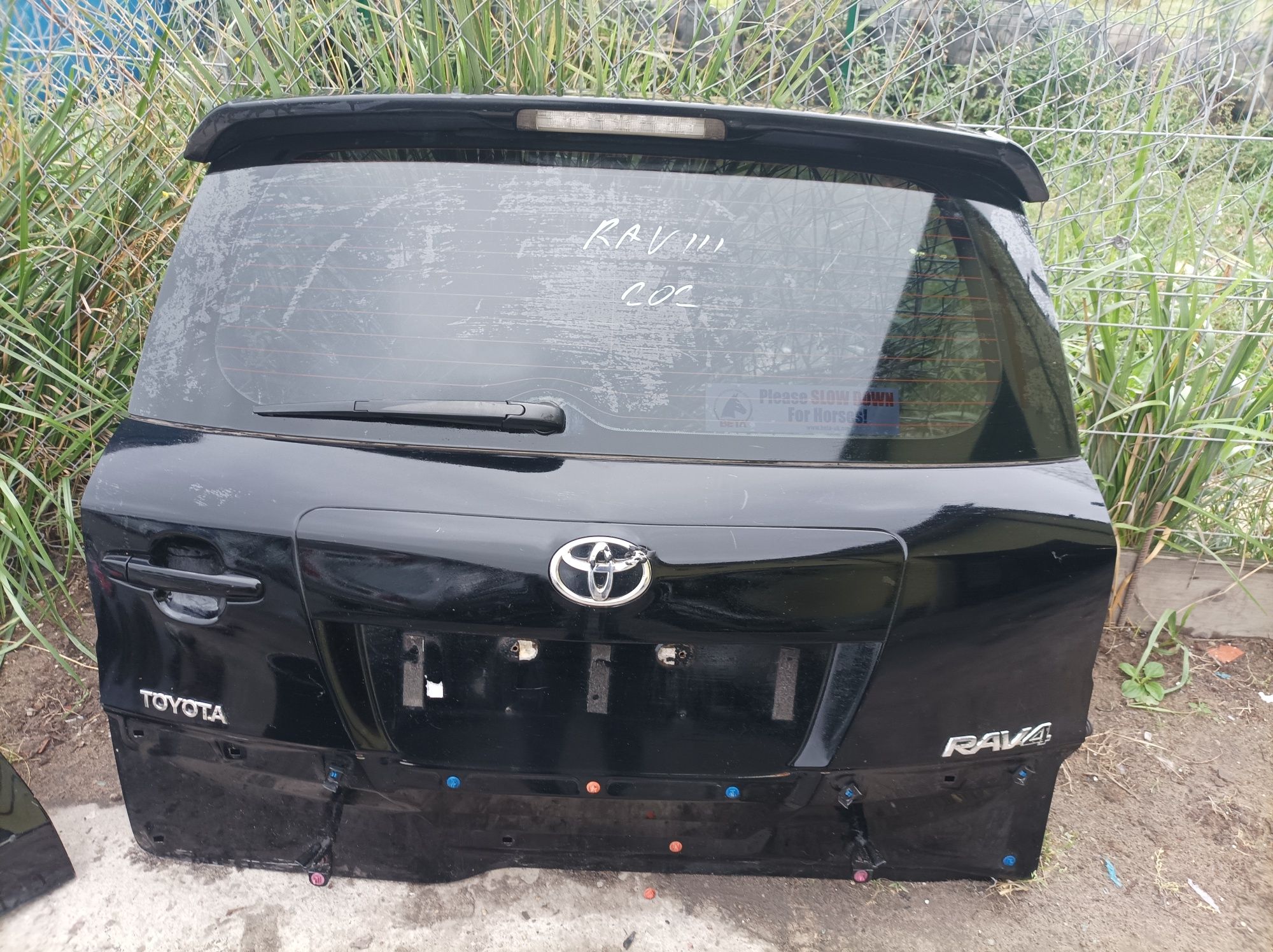 Klapa tył Toyota RAV4 3 III 202 zderzak
