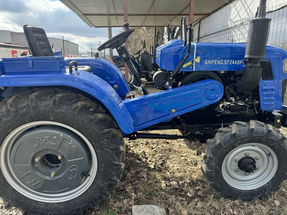 Трактор Shifeng 240 BFL