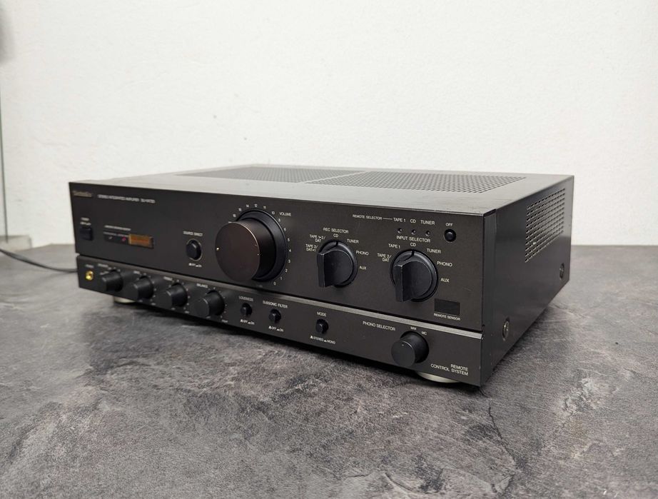 Стерео підсилювач Technics SU VX720. 2x 70 Watt.