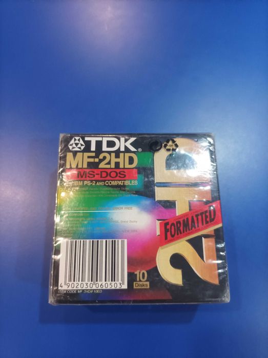 Oryginalne opakowanie dyskietek TDK.