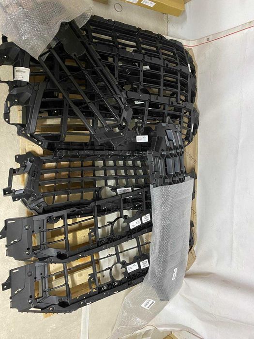 карскас решітки решотки підрештник Audi A4 A5 A6 Q3 Q5 Q7 Q8