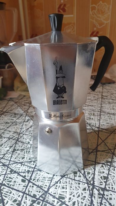 Оригінальна кавоварка Bialetti