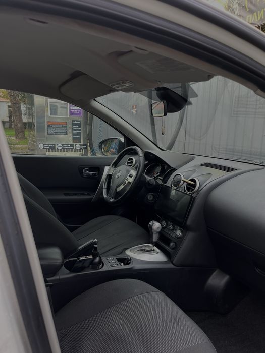 Nissan кашкай 2012