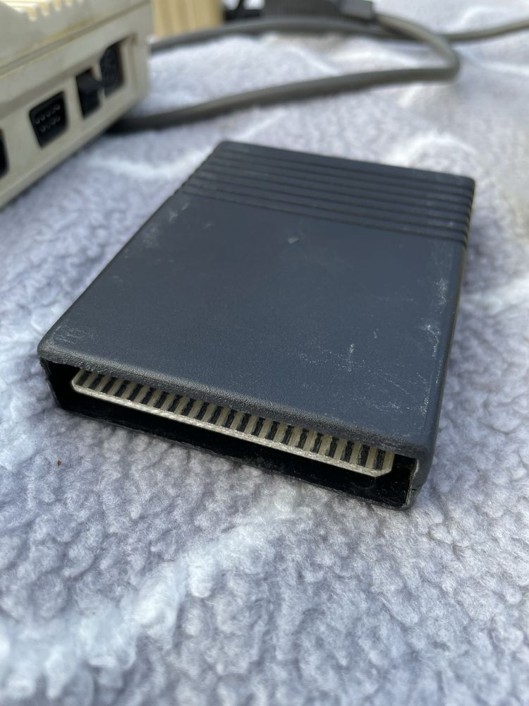 Commodore c64 plus magnetofon