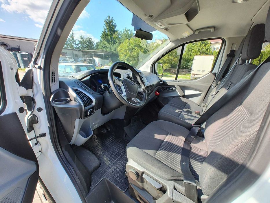 Autokary Warszawa ,Wynajem busa ,Przewóz osób, Bus Warszawa 8-osobowy