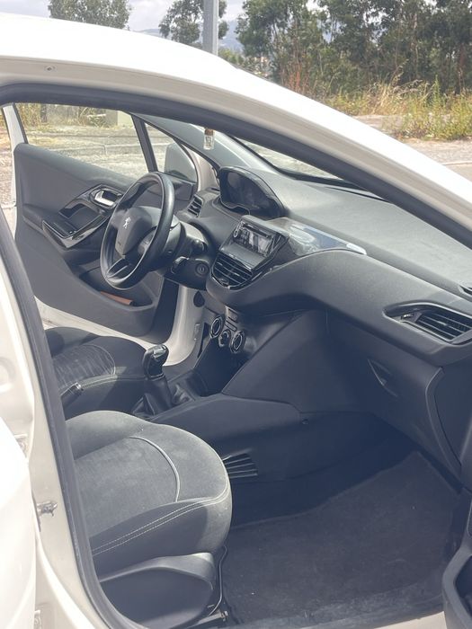 Peugeot 208 1.4 disel