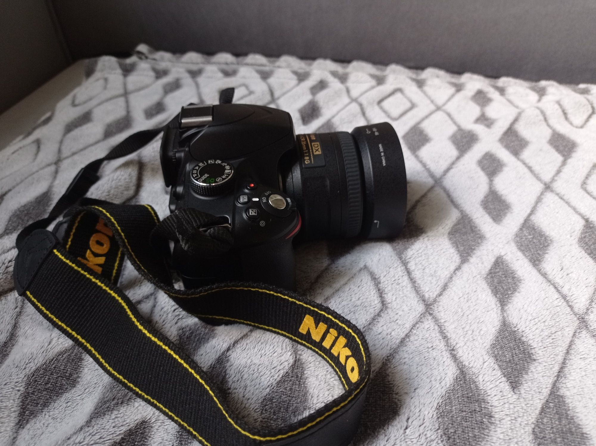 Aparat lustrzanka Nikon D3200 dwa obiektywy AF-S nikkor 35mm 18-55mm