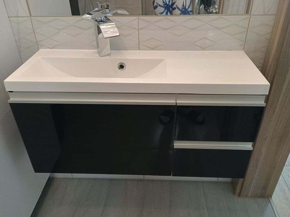 Szafka umywalka bateria zestaw