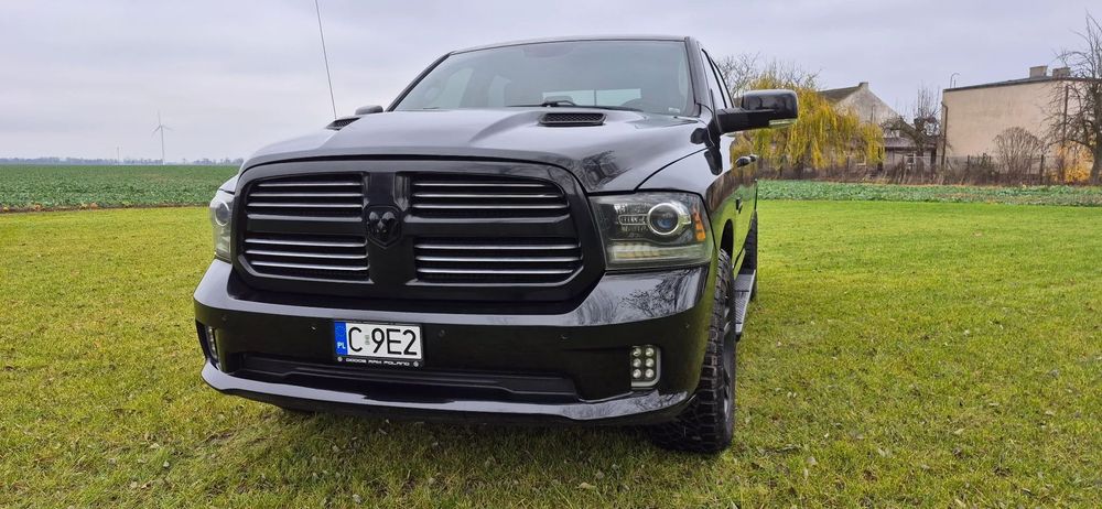 Dodge RAM Ram Sport Black