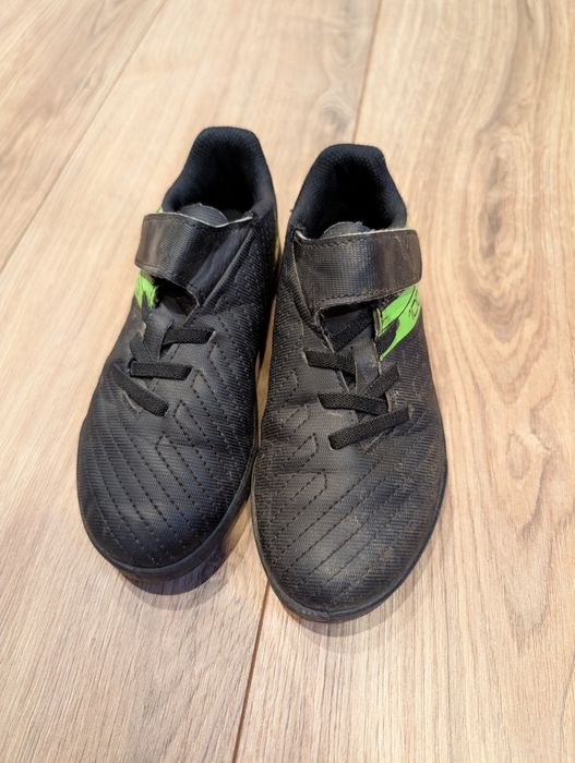 Korki piłkarskie chłopięce - rozmiar 29