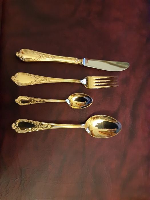 Sztućce SBS Solingen na 12 osób złocone 24 karatowym złotem