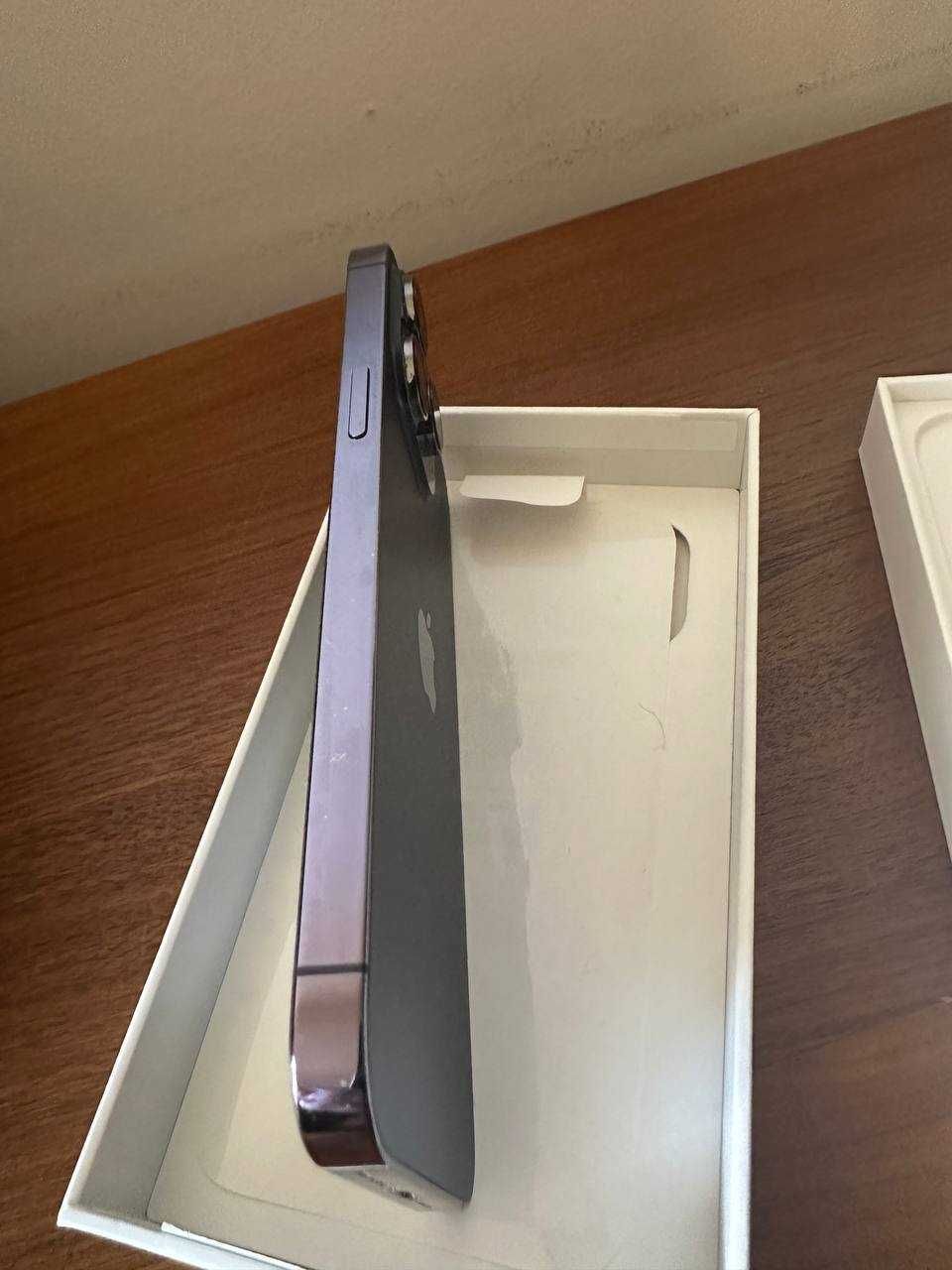 iPhone 14 Pro Max Roxo 256GB