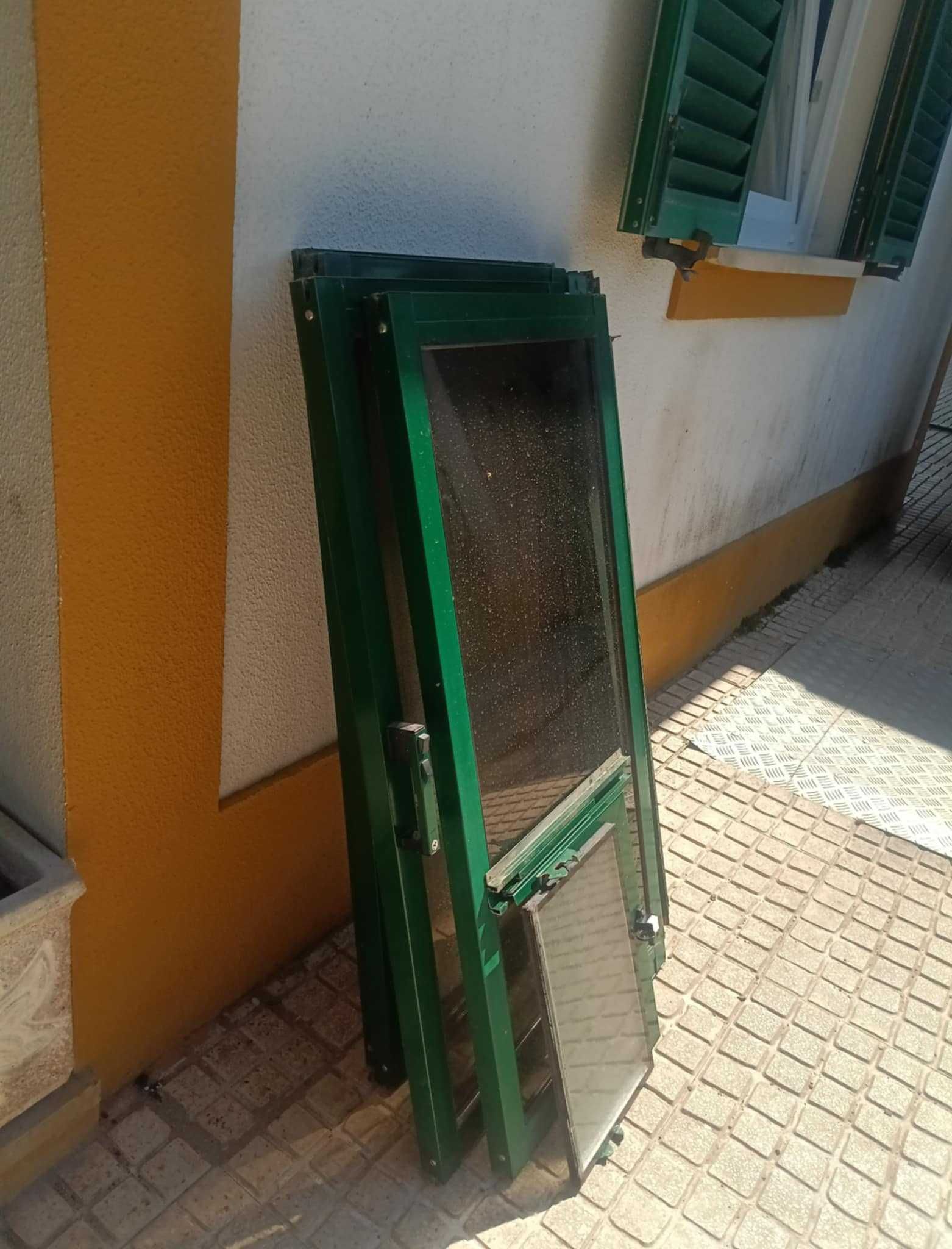 Janelas e Portas Alumínio Vidro Duplo Usado