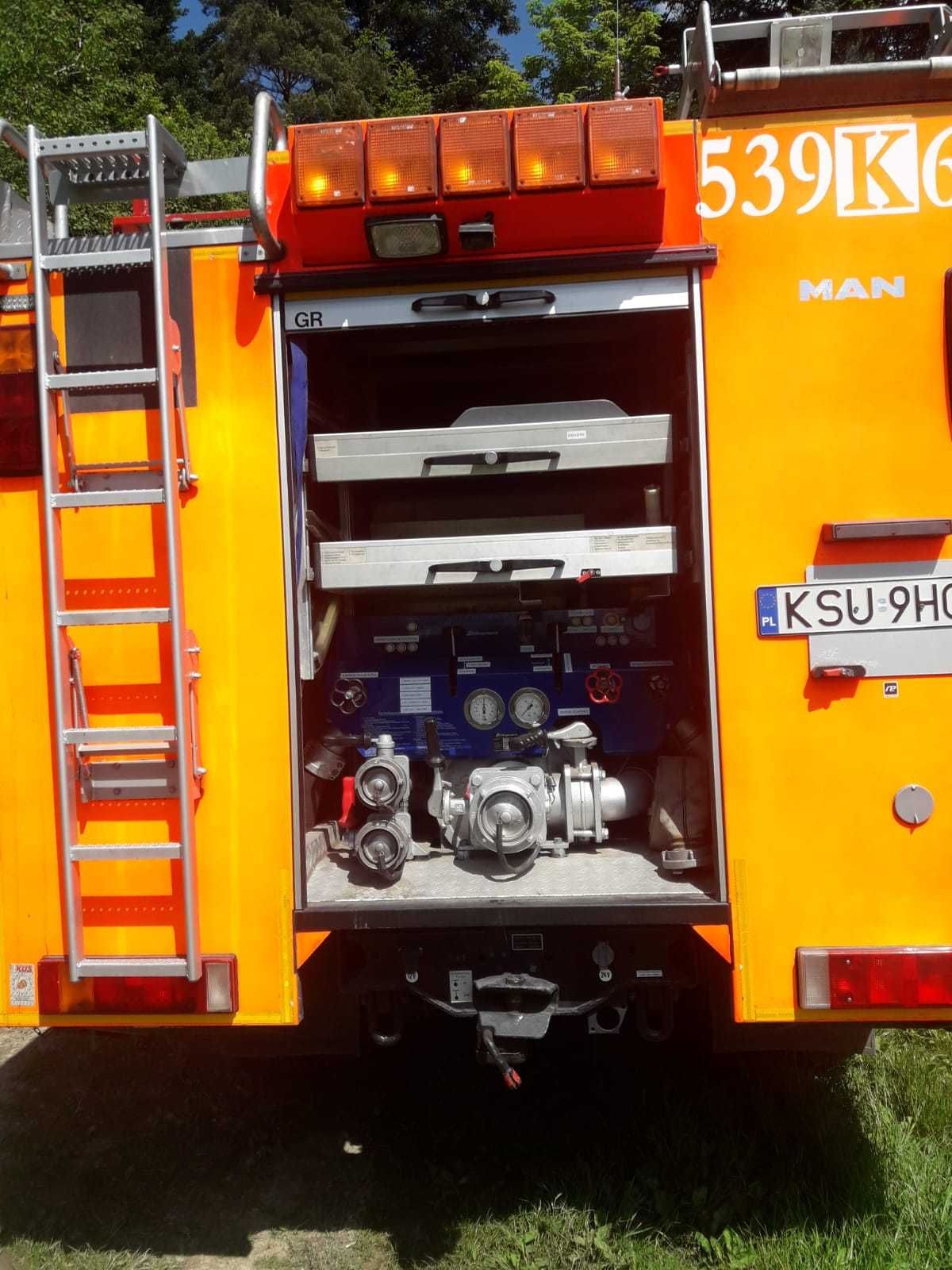 MAN F2000 GBA 2.4/16 pożarniczy strażacki 4x4 automat