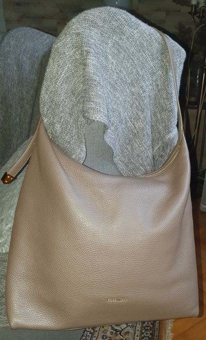 Torebka Coccinelle ze skóry naturalnej brązowa A4