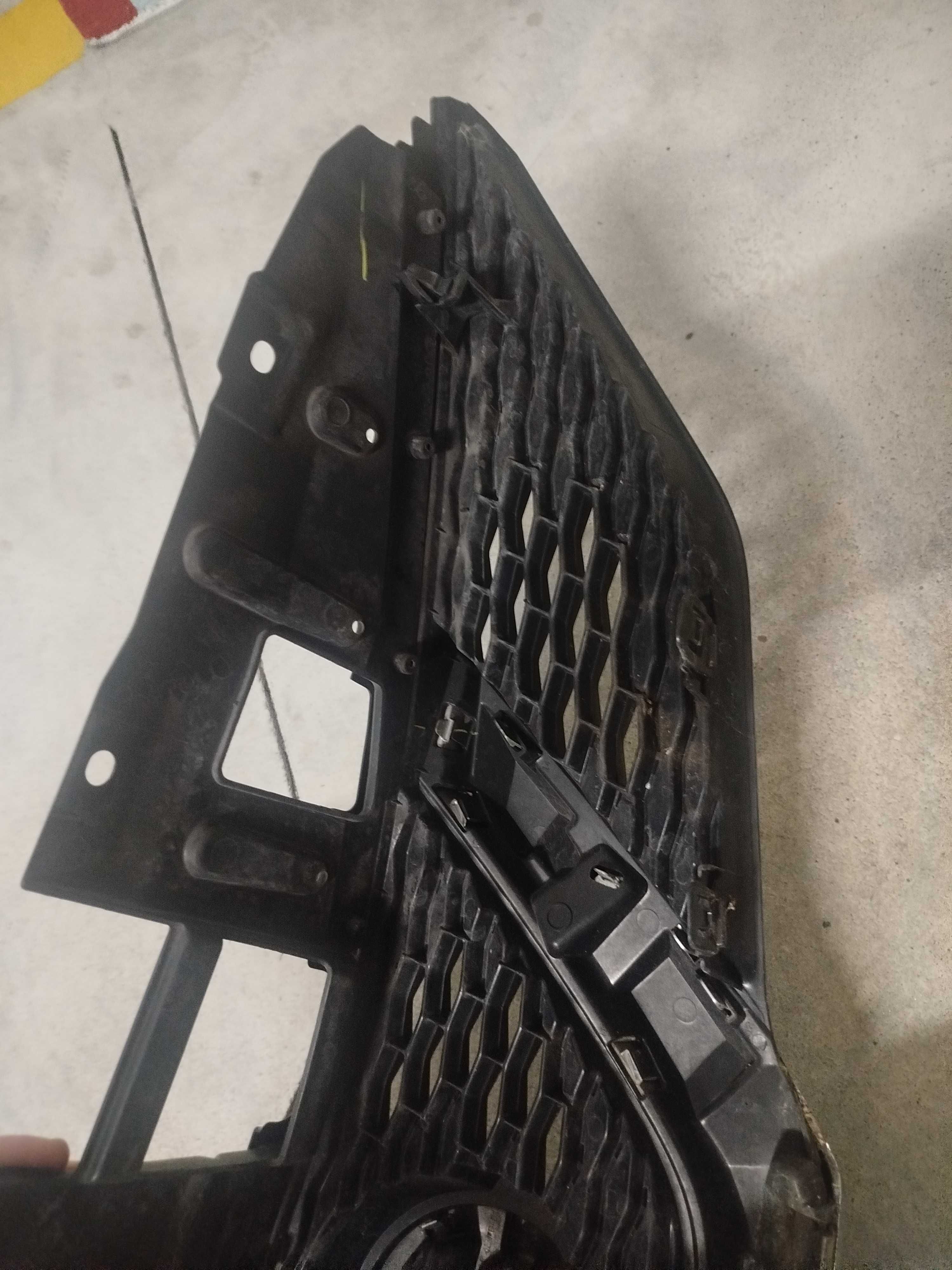 Grelha com câmara Nissan qashqai j11