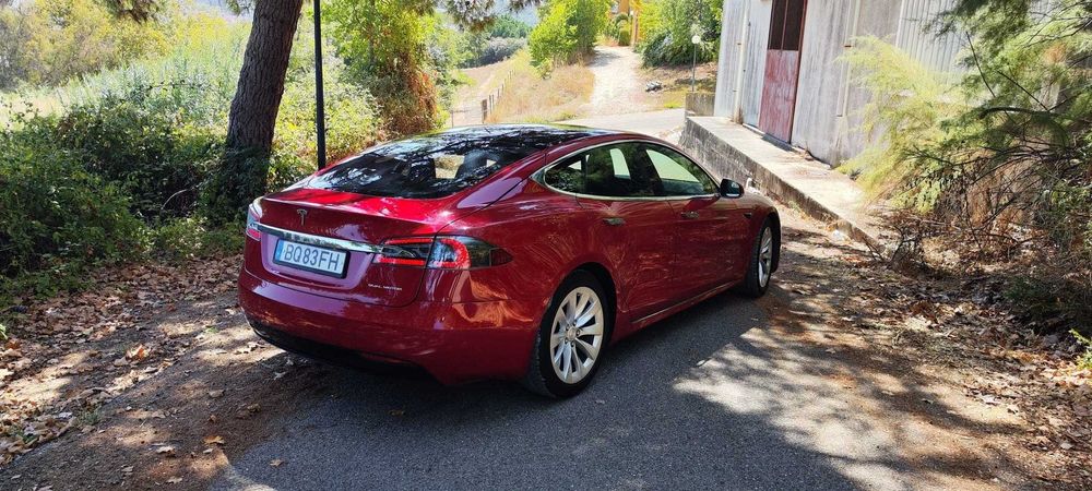 Tesla Model S Long Range 2020 FSD
