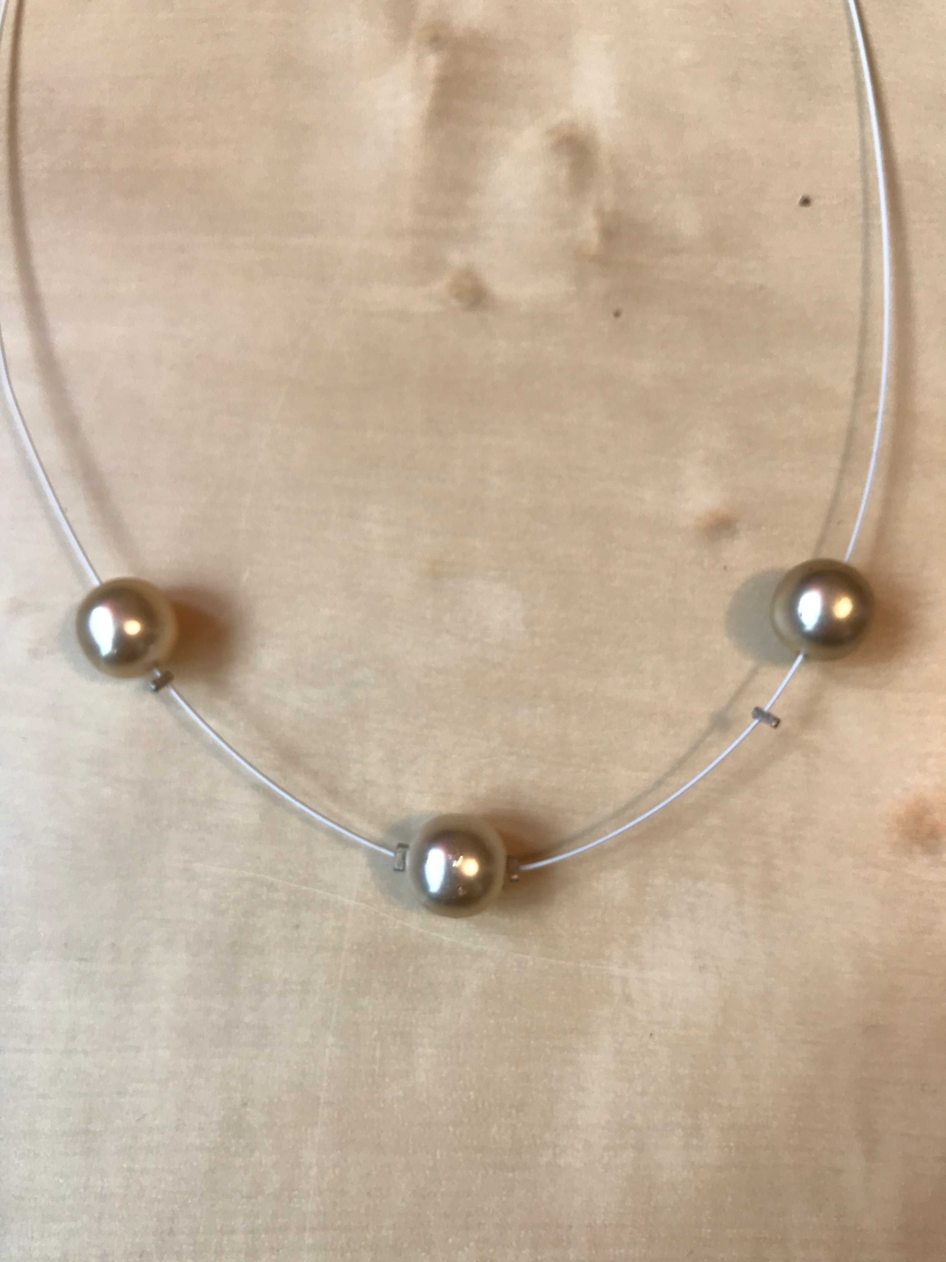 Naszyjnik trzy sztuczne perły perełki delikatny