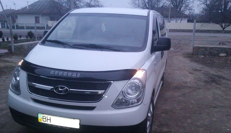 Стекло на Hyundai h200