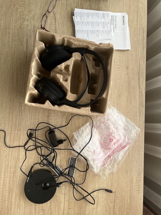 Навушники Sony MDR-RF811RK