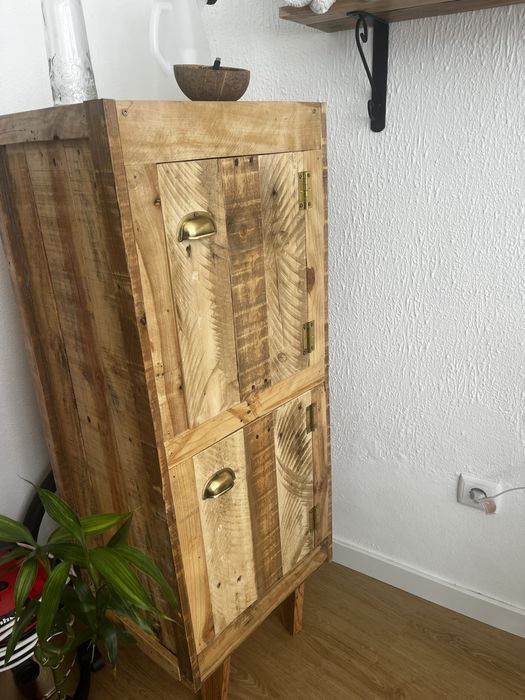 Mobiliário em Madeira Personalizado