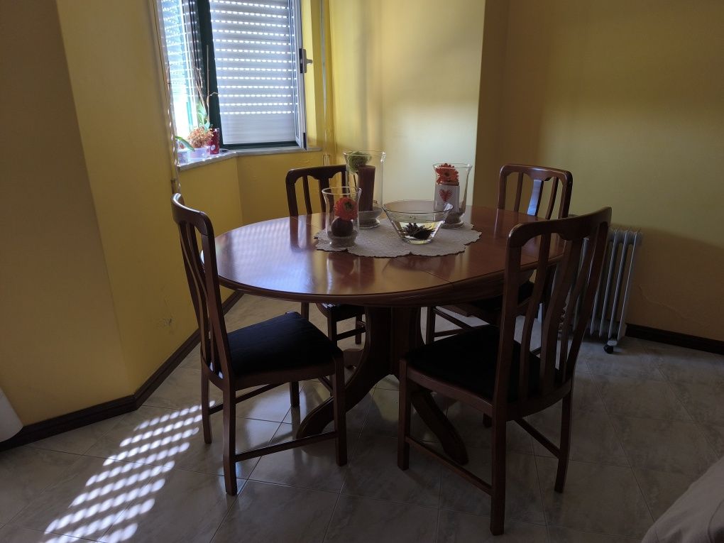 Sala de jantar completa