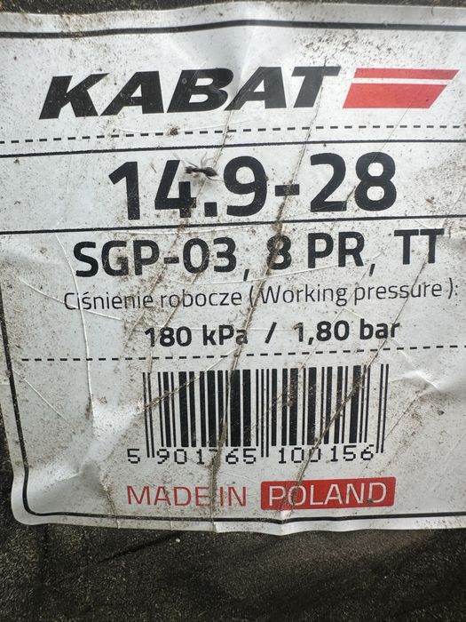 Nowa opona do traktora