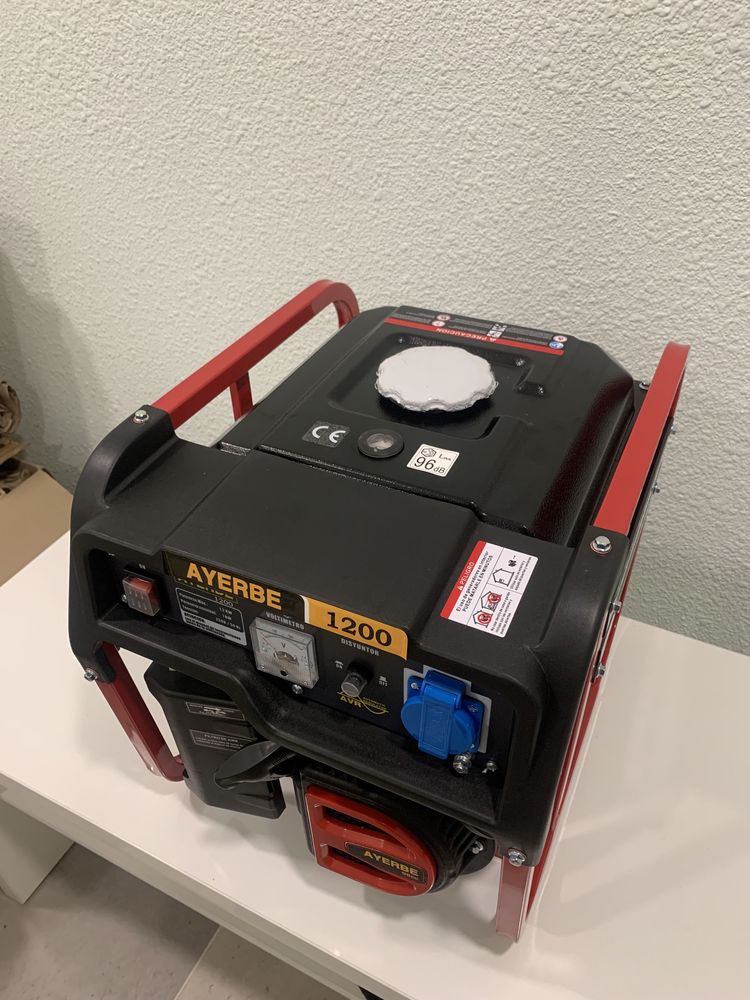 Бензогенератор Генератор Ayerbe 1200 (AVR)