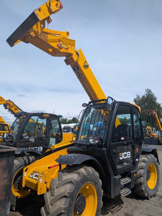 Телескопічний навантажувач JCB 531-70 (541-70 536-70 535-95 AGRI)