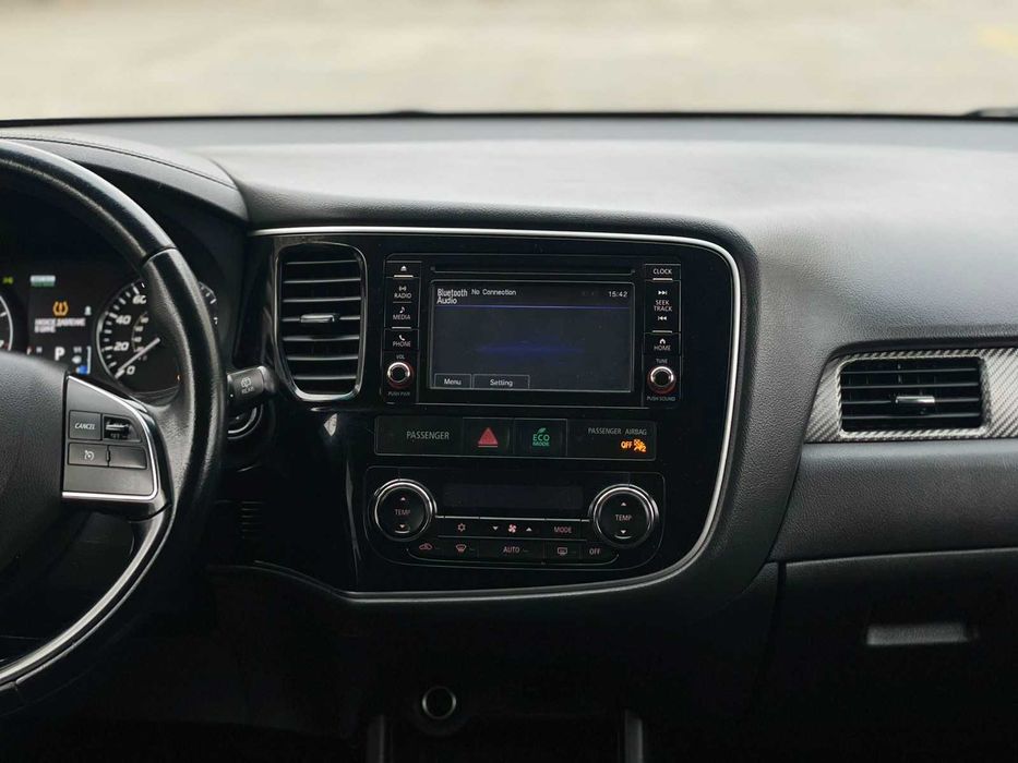 Mitsubishi Outlander 2015р 2,4 Повний привід! Обмін! Розстрочка!
