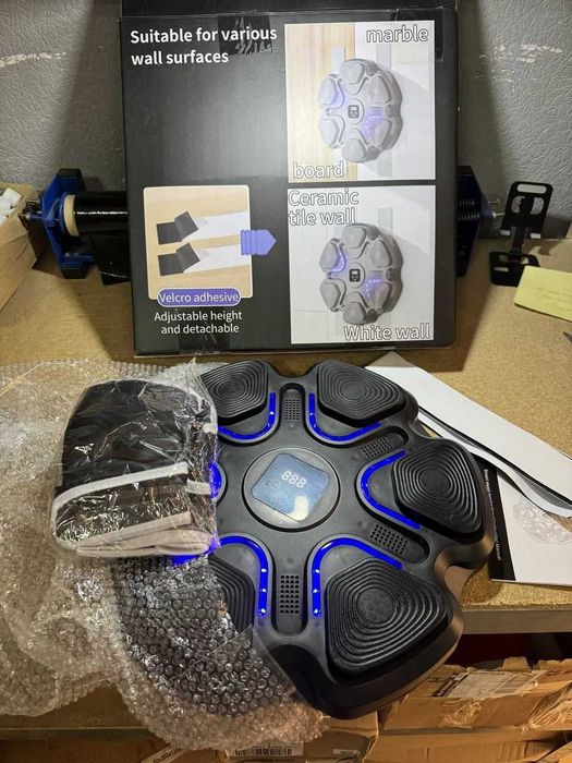 Настінна музична боксерська мішень тренажер для боксу перчатки блютуз