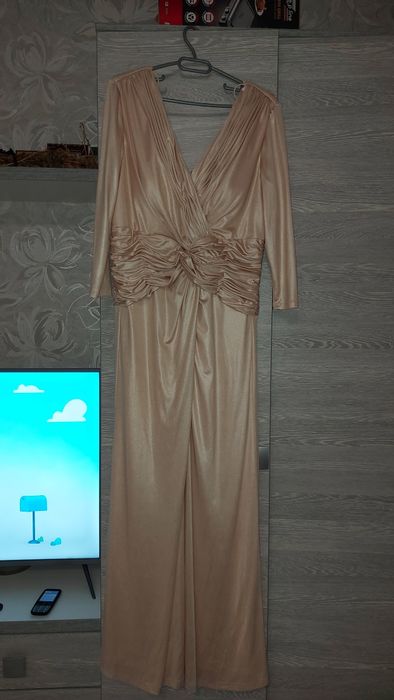 Святкове, вечірне плаття