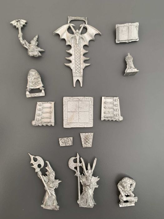 Warhammer Quest - Catacombs of Terror, komplet figurek - nowe