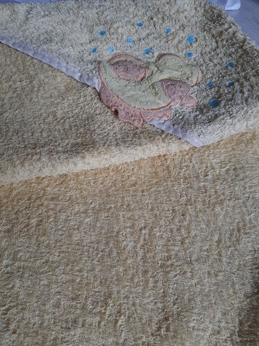 Kołderka, poduszka. Komplet pościeli plus prześcieradło kocyk i reczni