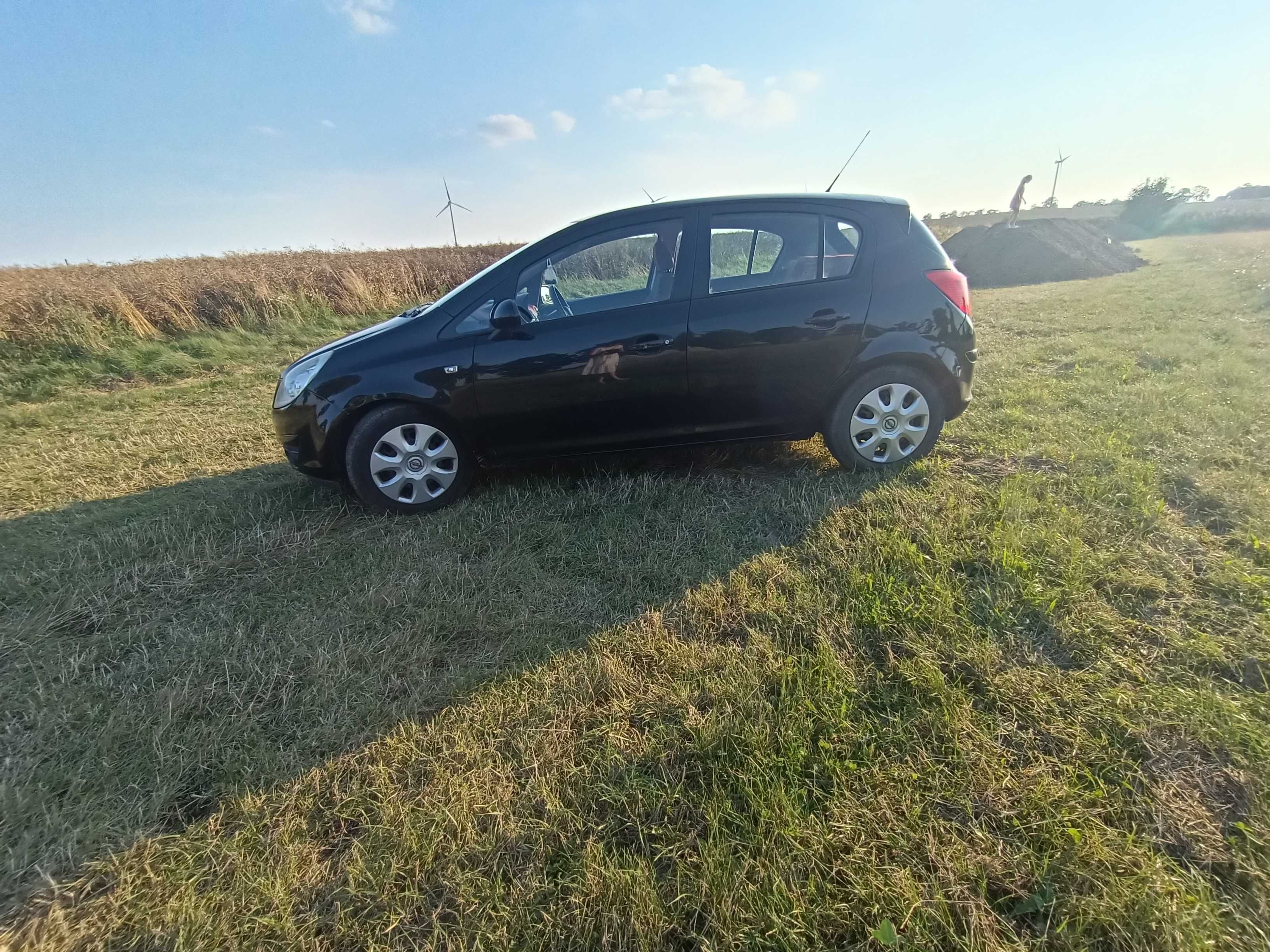Opel Corsa 1.2 benzyna stan bardzo dobry