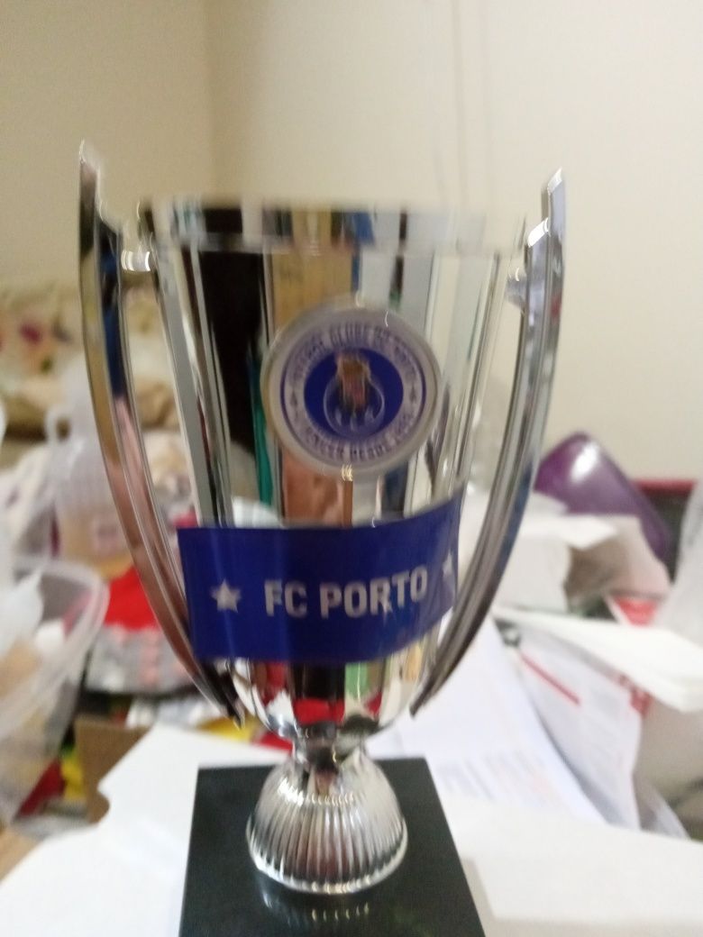 Taça de vencedor da taça de Portugal 2023.Porto