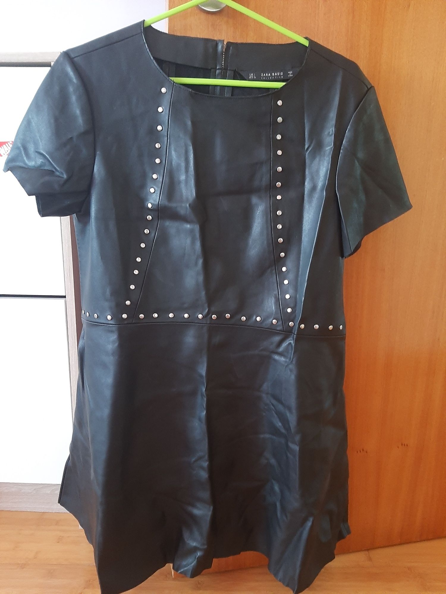 Vestido de couro preto